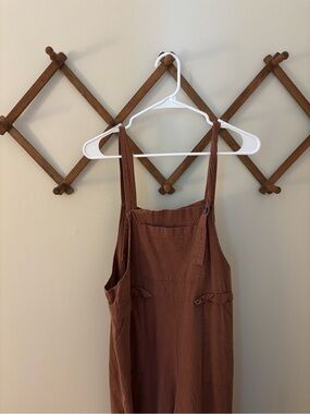 Amazon Brown Linen-Texture Sleeveless Jumpsuit